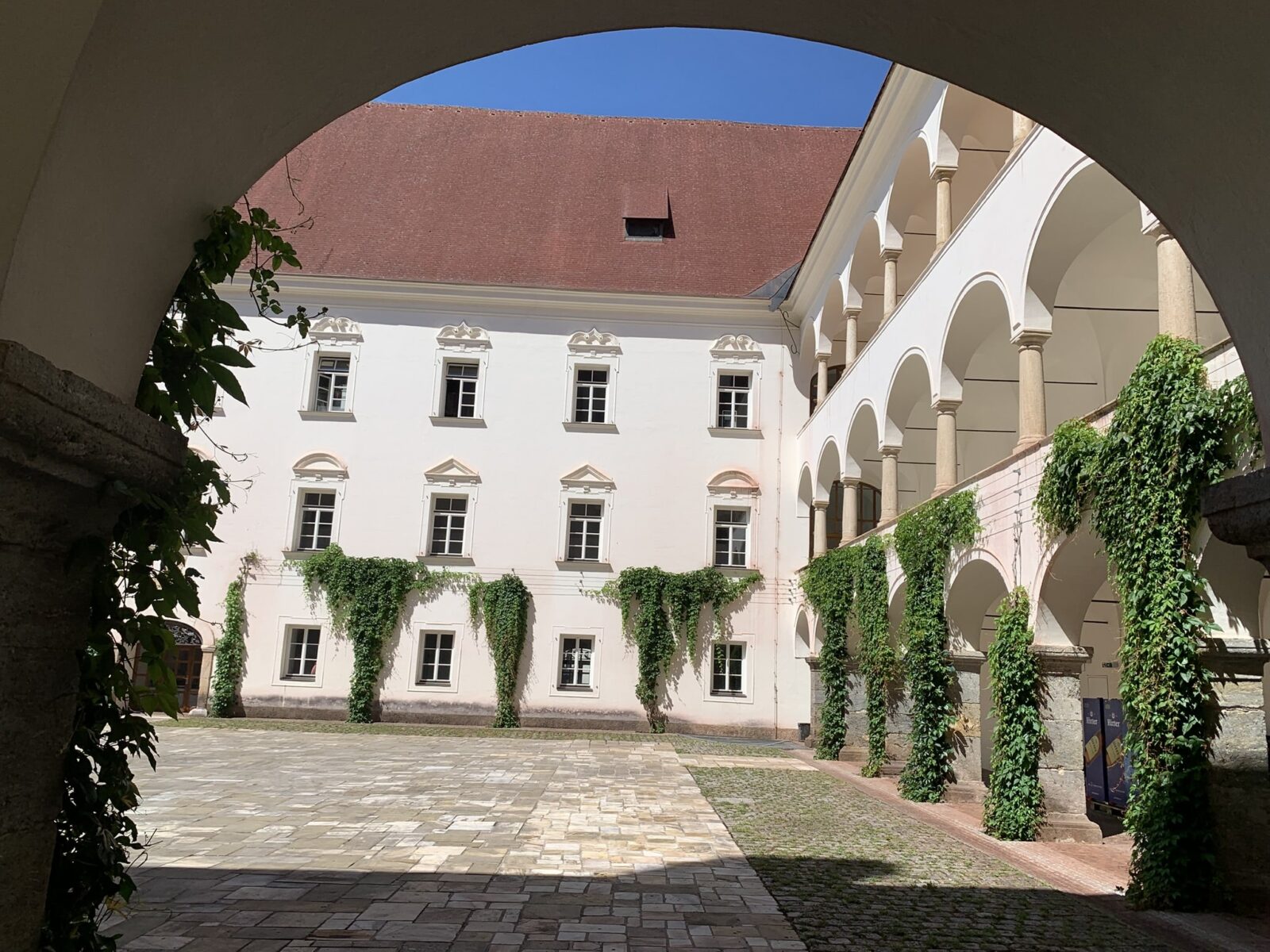 Fassadenrenovierung-Innenhof-2026
