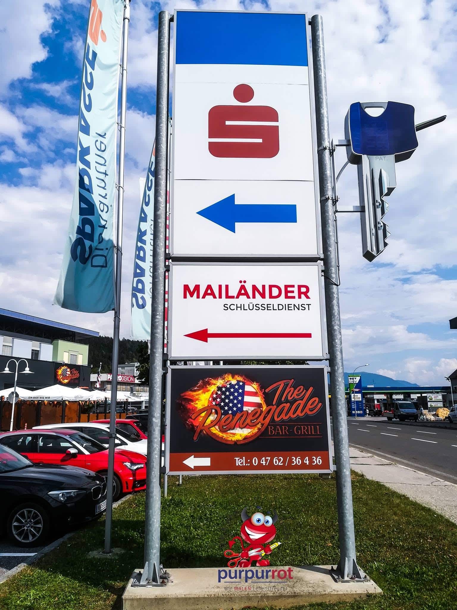 Purpurrot-Werbetechnik Wirksame Schilder-Beschriftung an der Straße